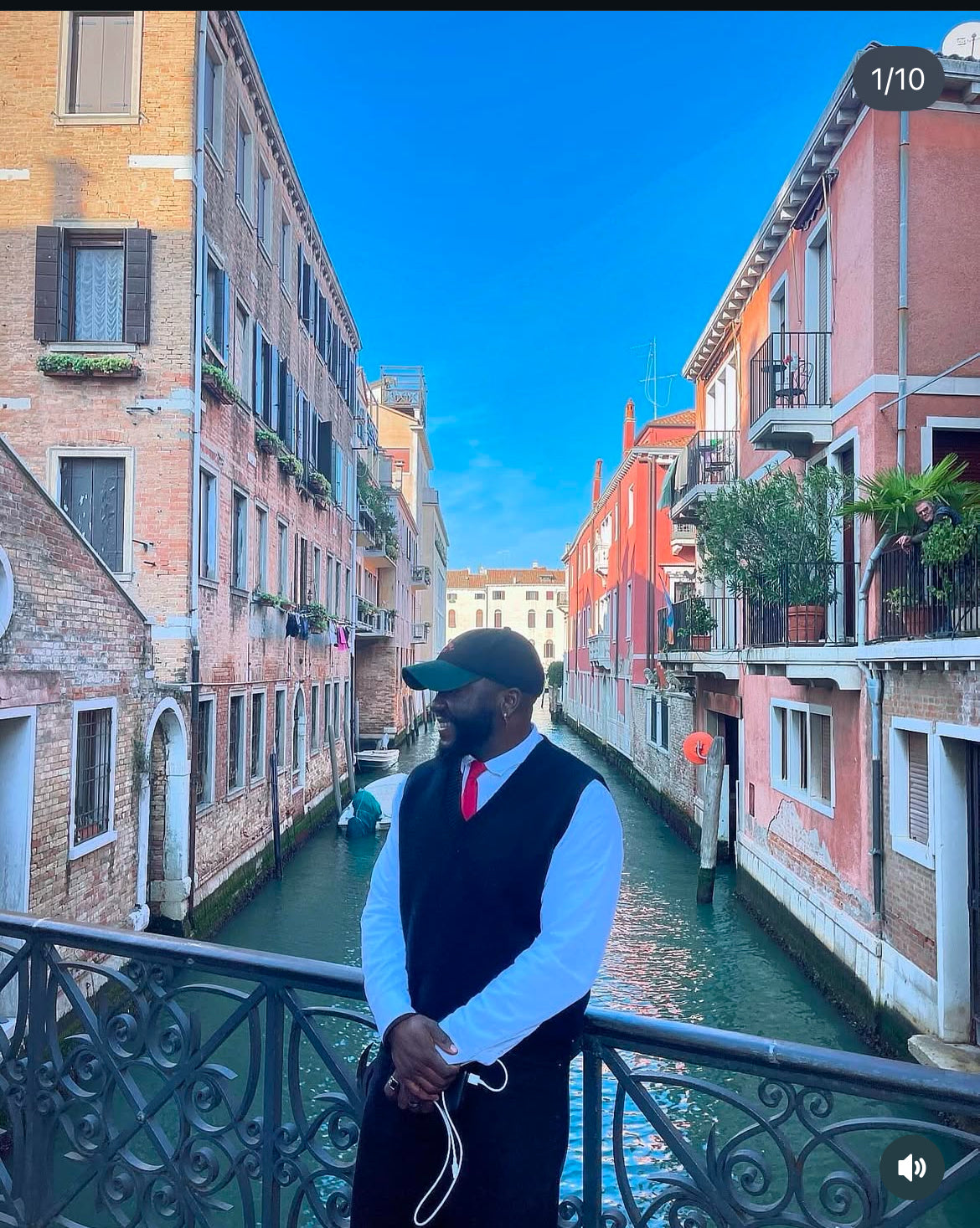 Luxury Unisex WHITE long sleeve fit Shirt. Vol. 1. Free Delivery 🚚 📦🎉