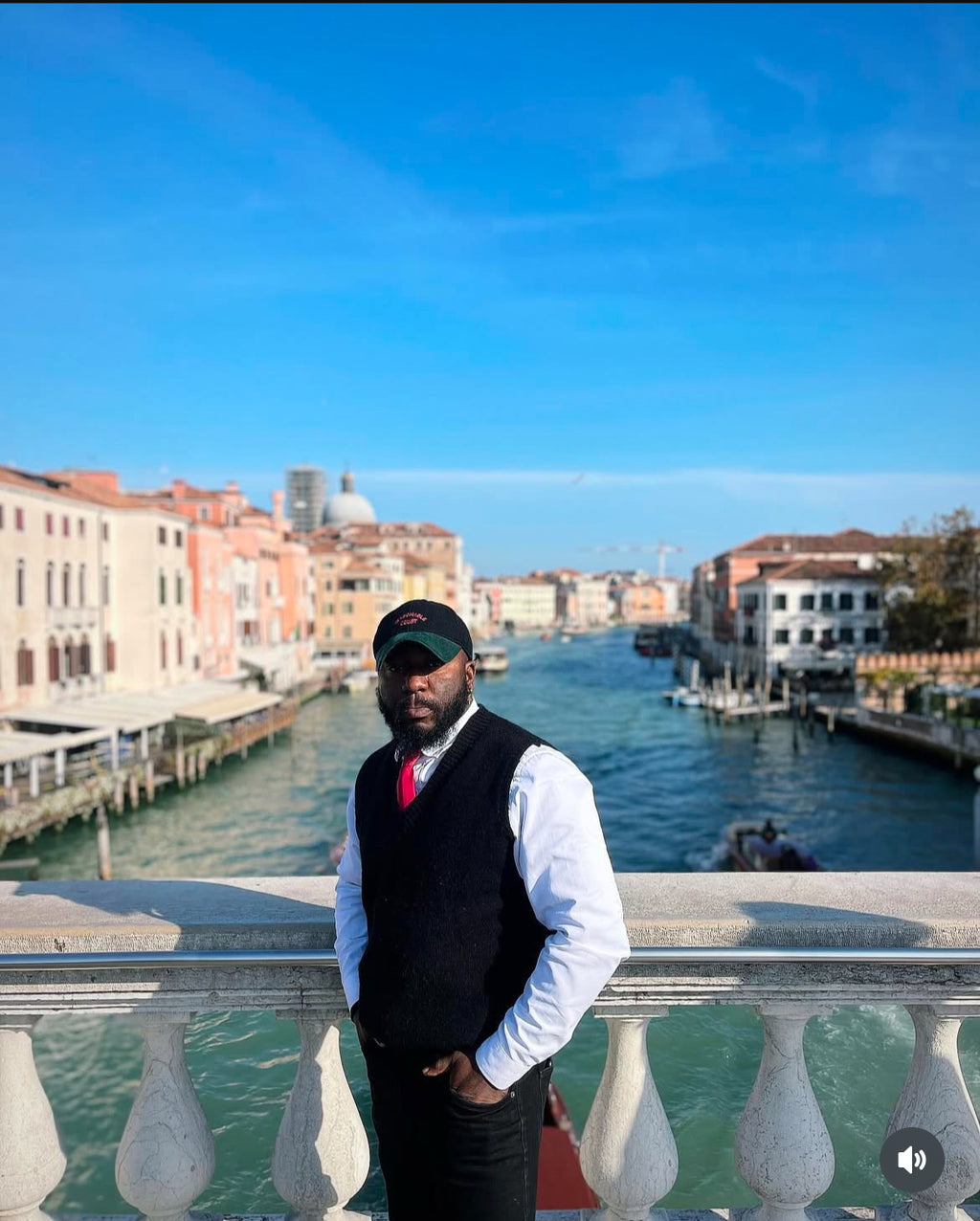 Luxury Unisex WHITE long sleeve fit Shirt. Vol. 1. Free Delivery 🚚 📦🎉