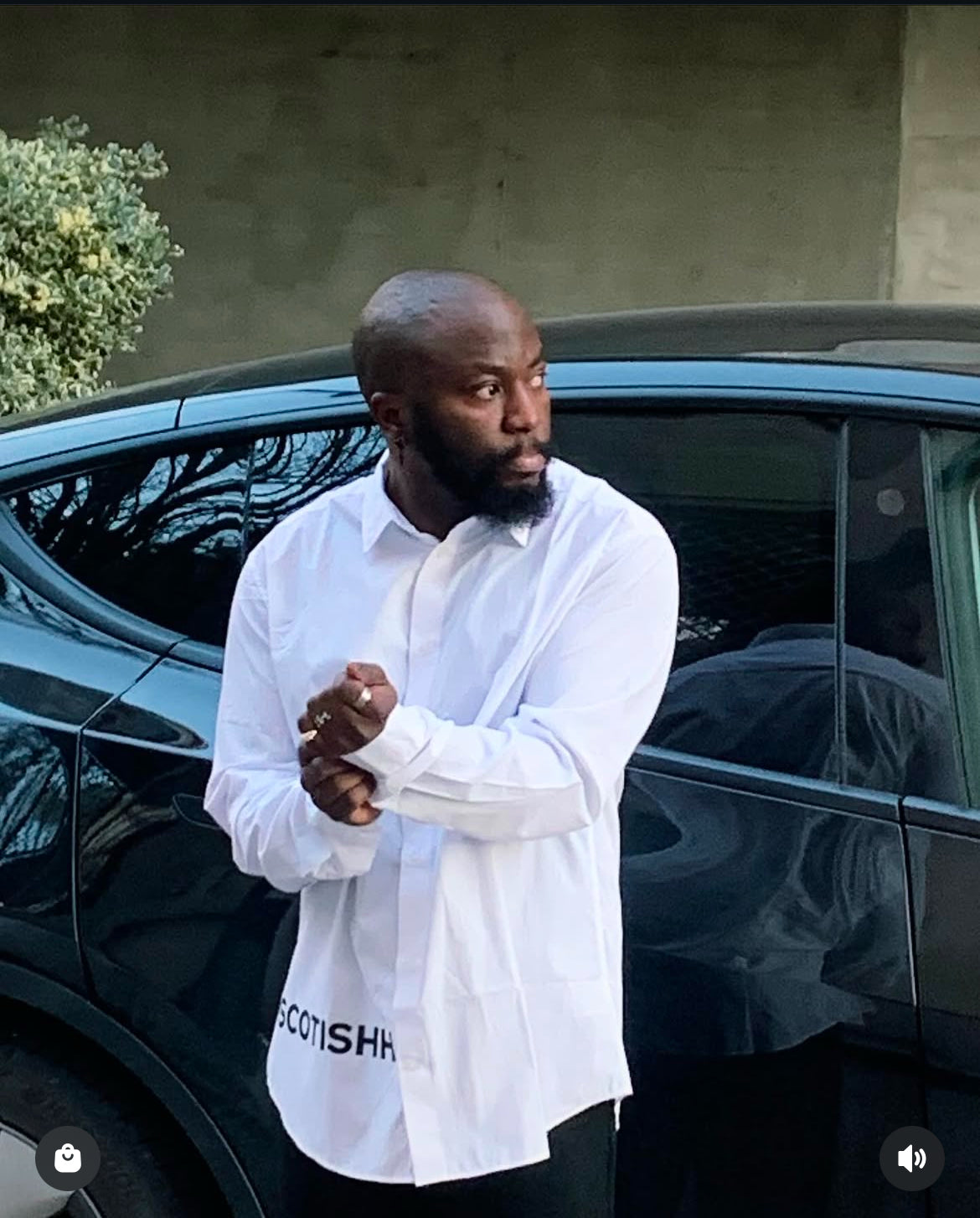 Luxury Unisex WHITE long sleeve fit Shirt. Vol. 1. Free Delivery 🚚 📦🎉