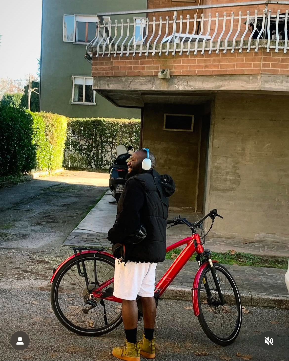 Luxury black Unisex Padded vest. 🎉FREE DELIVERY 🚚📦