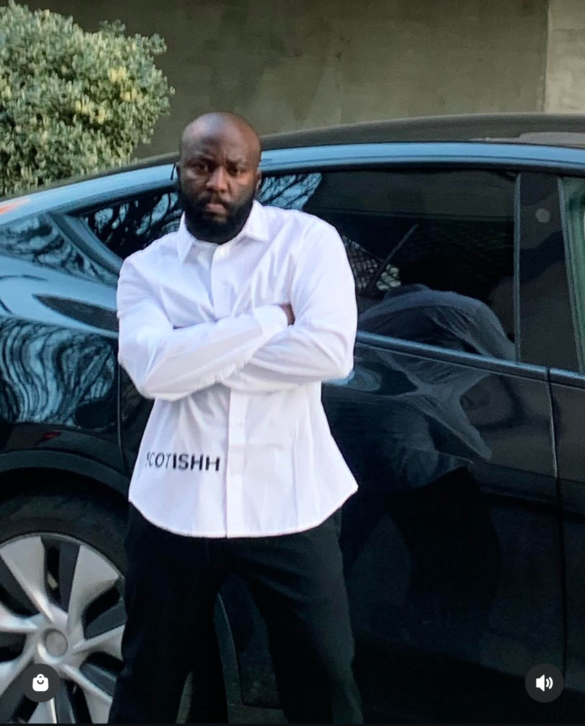 Luxury Unisex WHITE long sleeve fit Shirt. Vol. 1. Free Delivery 🚚 📦🎉