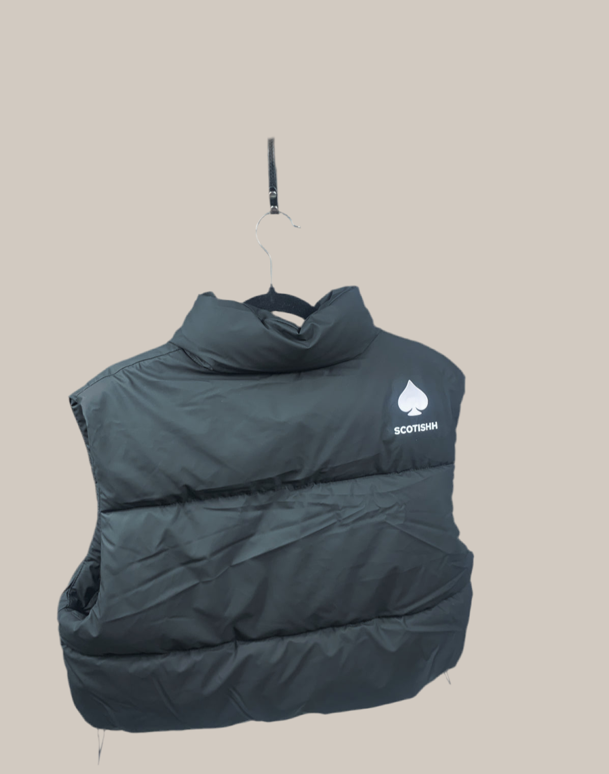 Women's Luxury Black cropped sleeveless vest. Available in one size M. 🎉free delivery🚚📦