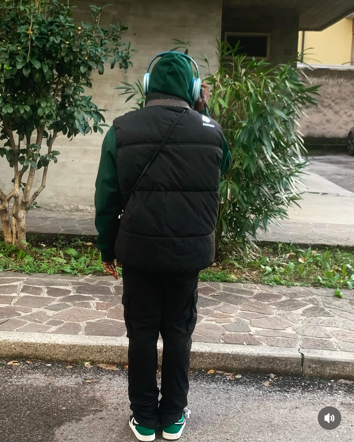 Luxury black Unisex Padded vest. 🎉FREE DELIVERY 🚚📦