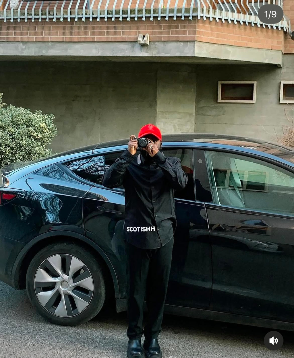 Luxury Unisex black long sleeve  fit Shirt. Vol. 1. Free Delivery 🚚 📦🎉