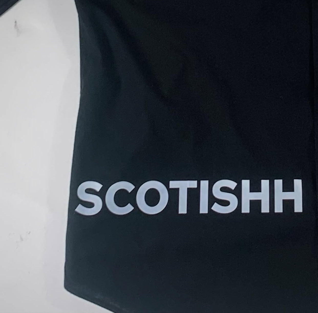 Luxury Unisex black long sleeve  fit Shirt. Vol. 1. Free Delivery 🚚 📦🎉