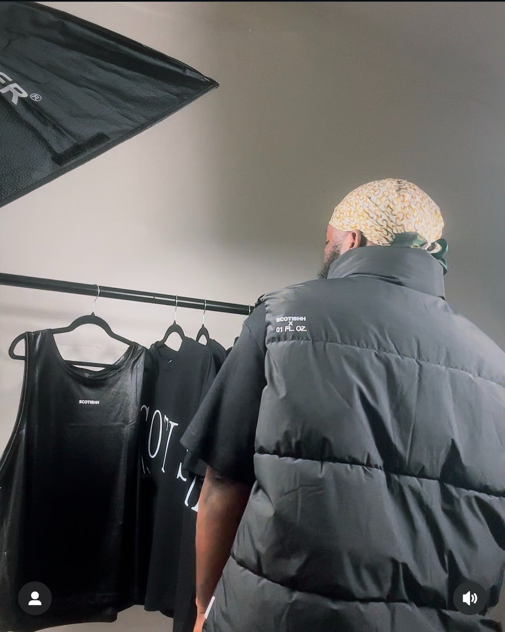 Luxury black Unisex Padded vest. 🎉FREE DELIVERY 🚚📦